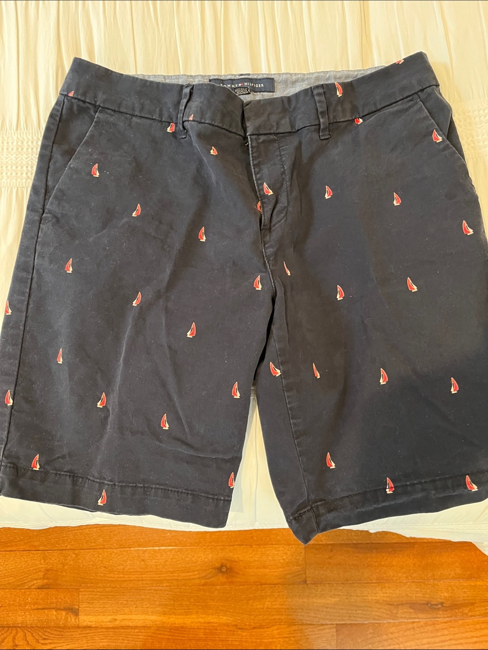 Tommy Hilfiger Navy Shorts with Red Sailboats.  Size 6